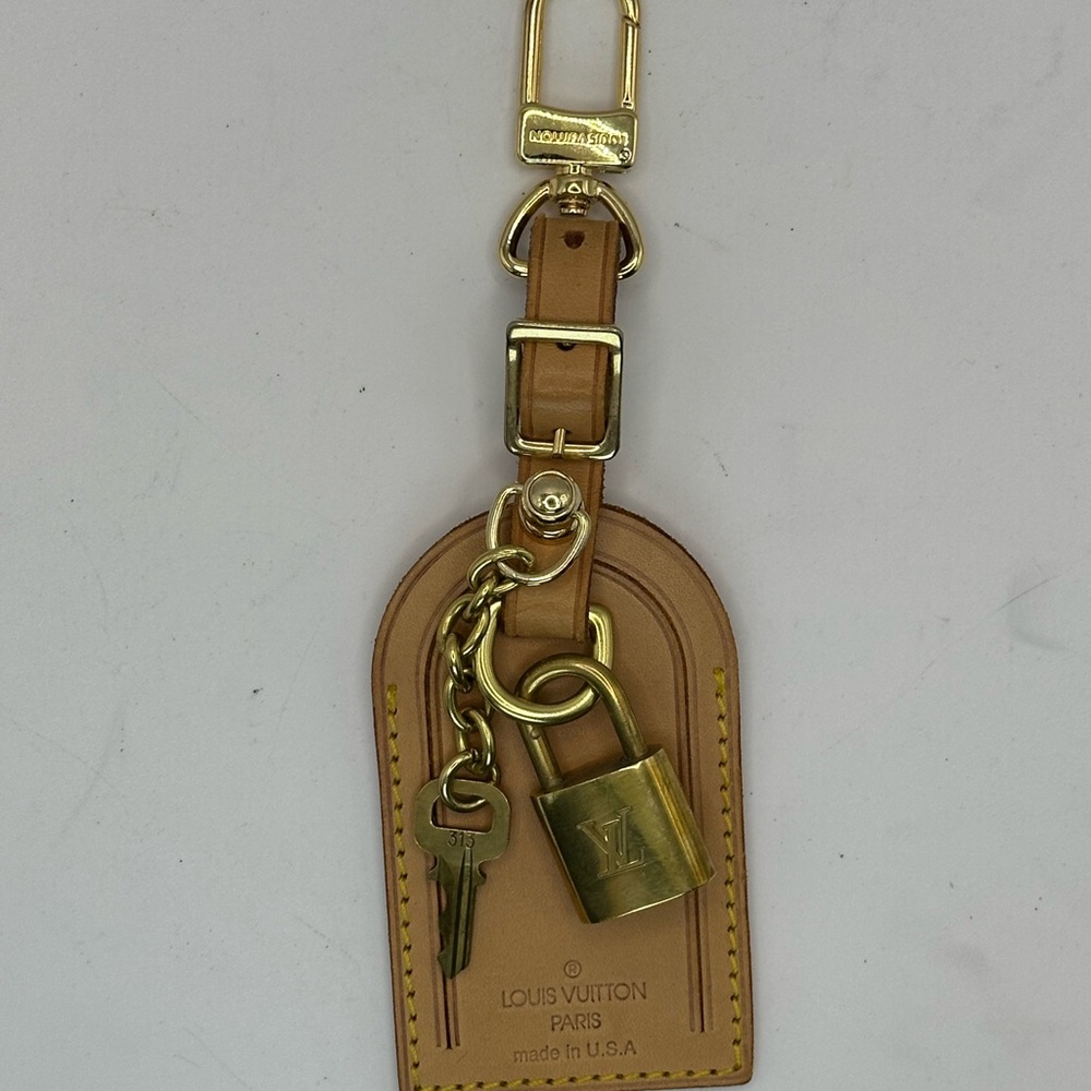 Louis Vuitton Tan Leather Luggage Tag with Lock and Key